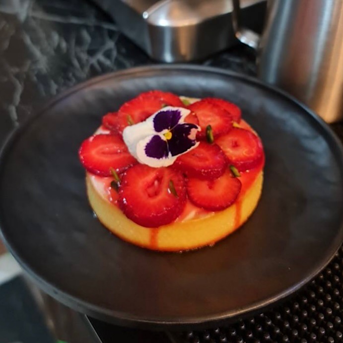 تارت توت فرنگی