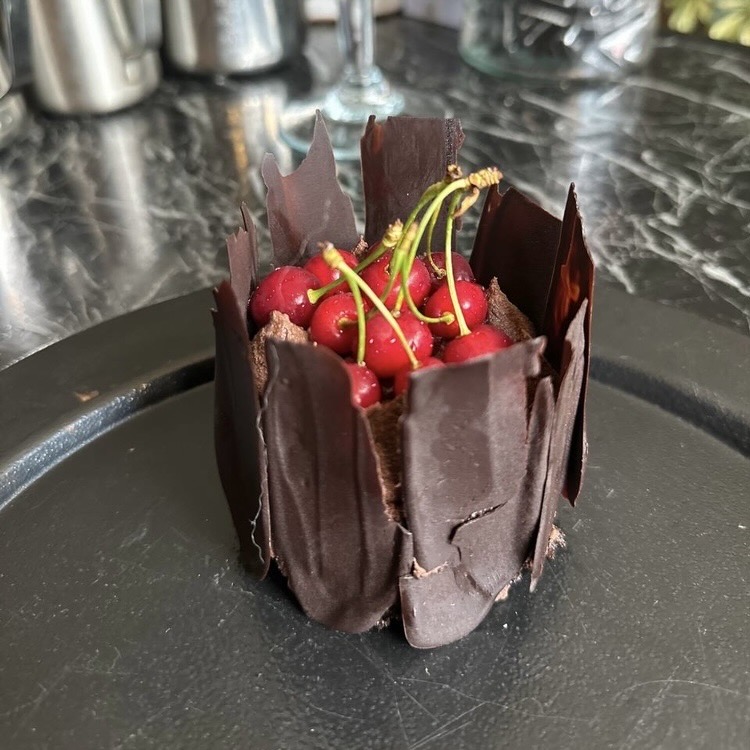 دسر بلک فارست